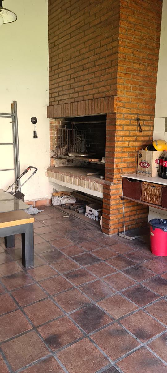 Venta Casa / Terreno en Flores - 8,66 X 43 - Parque - Quincho - Parrilla 2