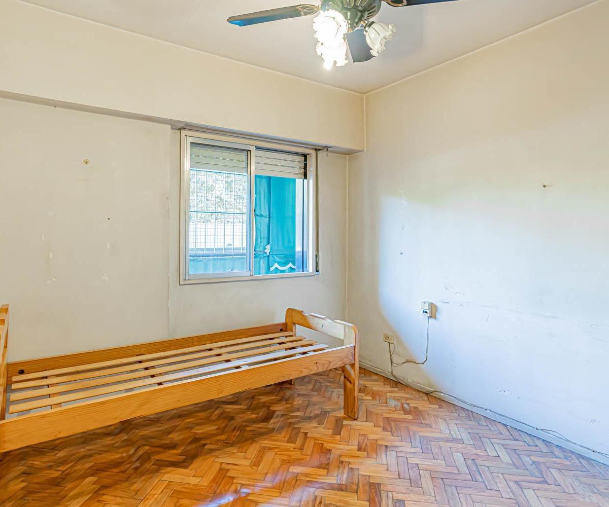 Venta Departamento en Planta Baja de Tres Ambientes en Villa del Parque. 3