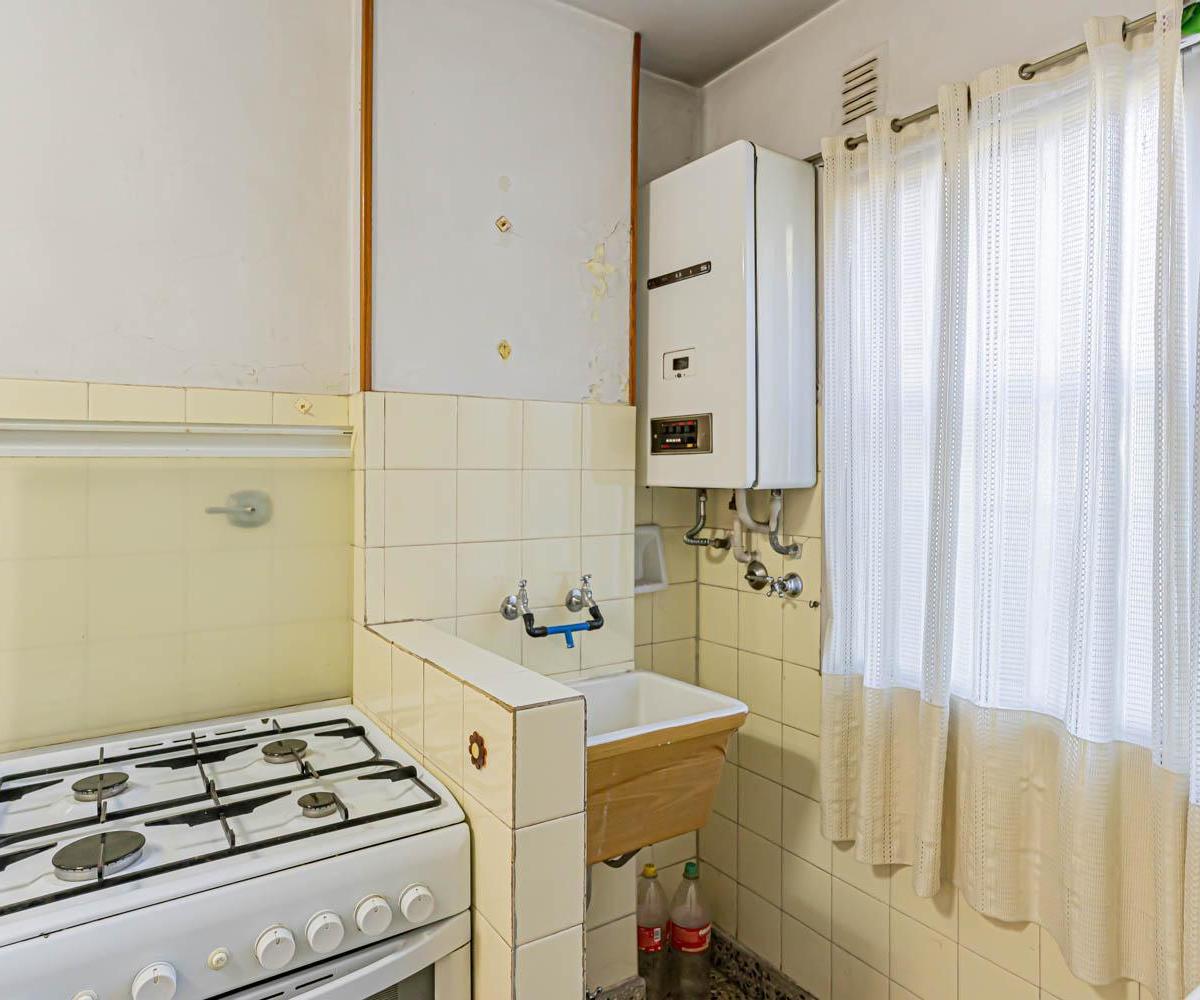 Venta Departamento en Planta Baja de Tres Ambientes en Villa del Parque. 4
