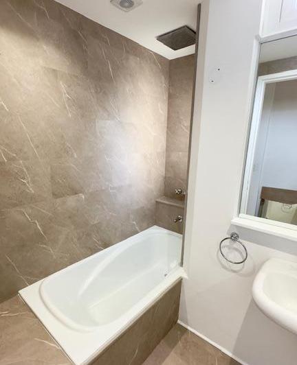 Baccello I depto en venta de tres ambientes Uriburu y Juncal. RECOLETA.