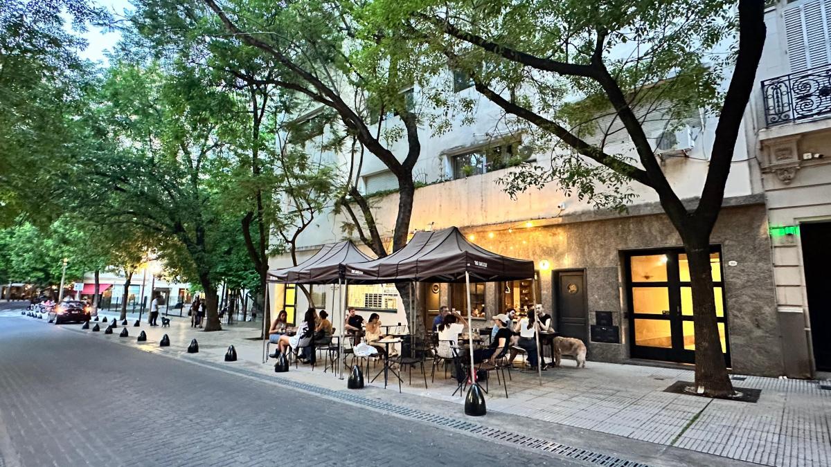 Venta Petit Hotel Sobre Calle Arroyo. La Mejor Cuadra de Buenos Aires - Retiro. 2