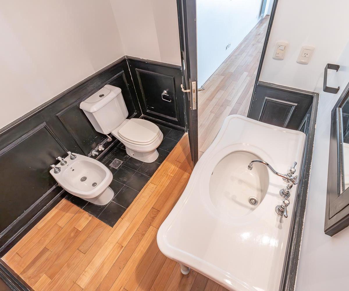 Romántico, Cálido, Simple y Cómodo Piso en Recoleta / Venta Tres Dorm.. 5