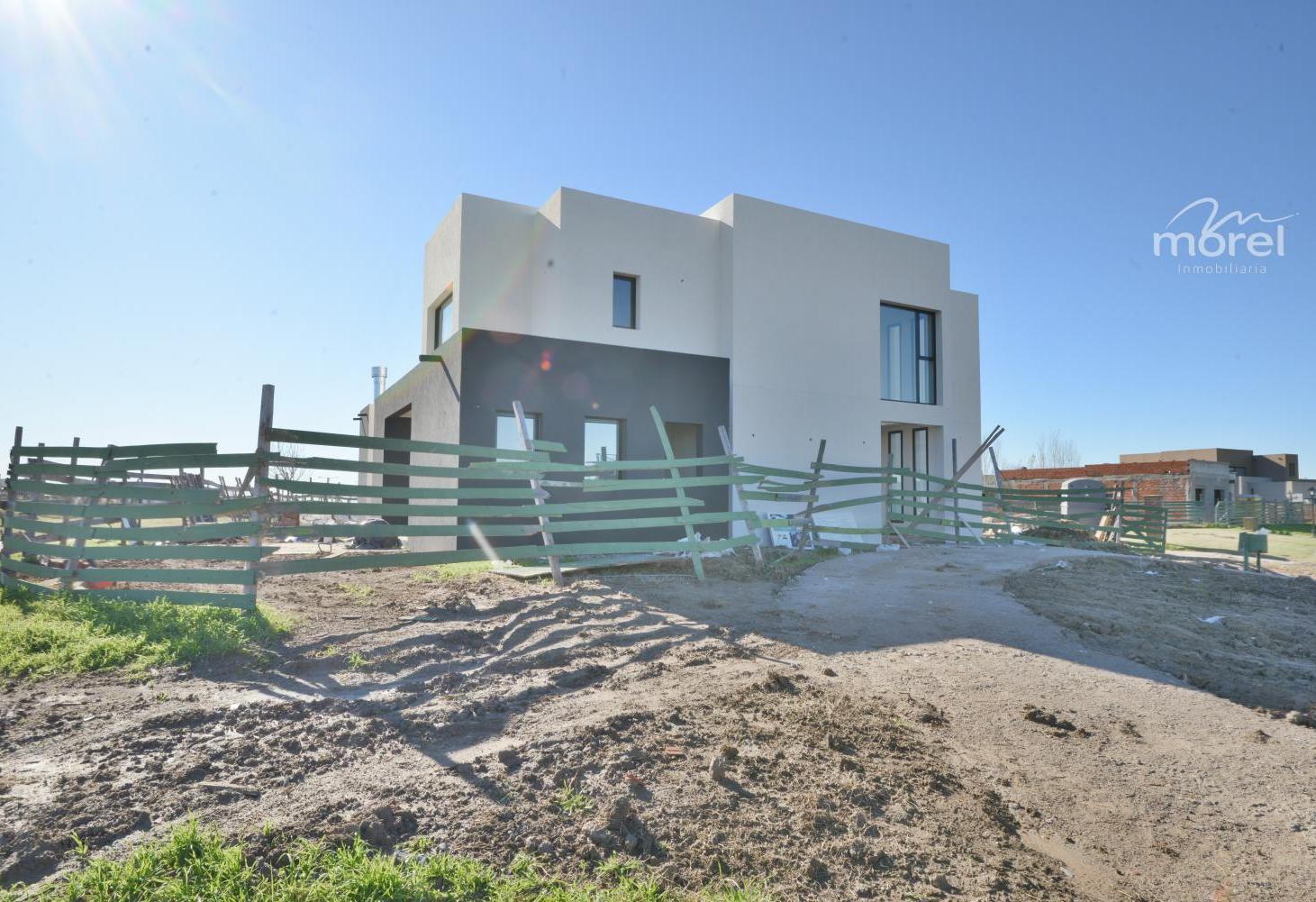 Casa Interno #400-500 - San Sebastián - Area 1 - 184m2 #id 489