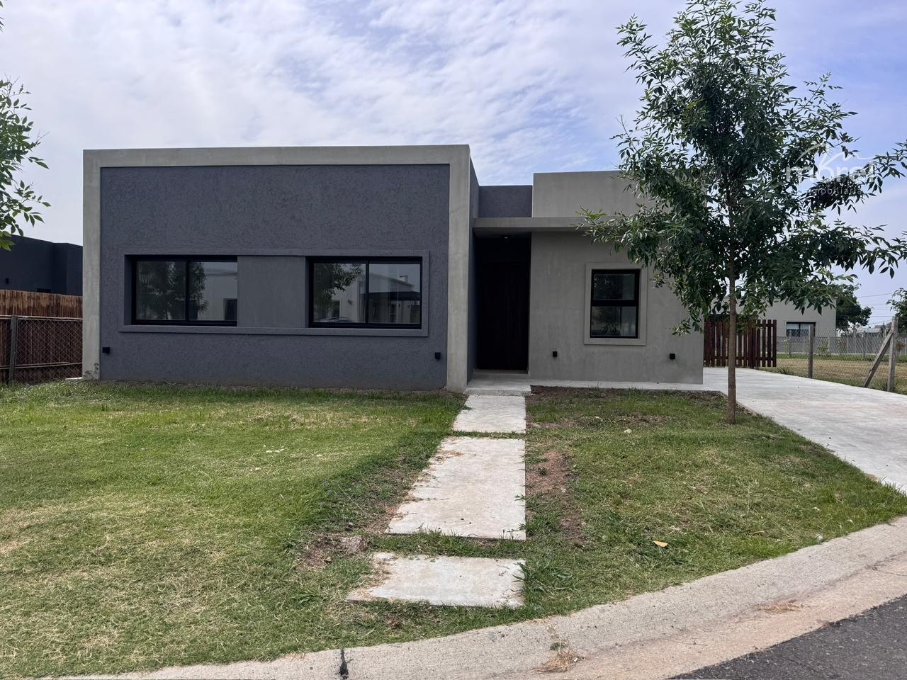 Casa a la venta en Santa Lucia - Pilar del Este - 150m2 Cubiertos #id 17927