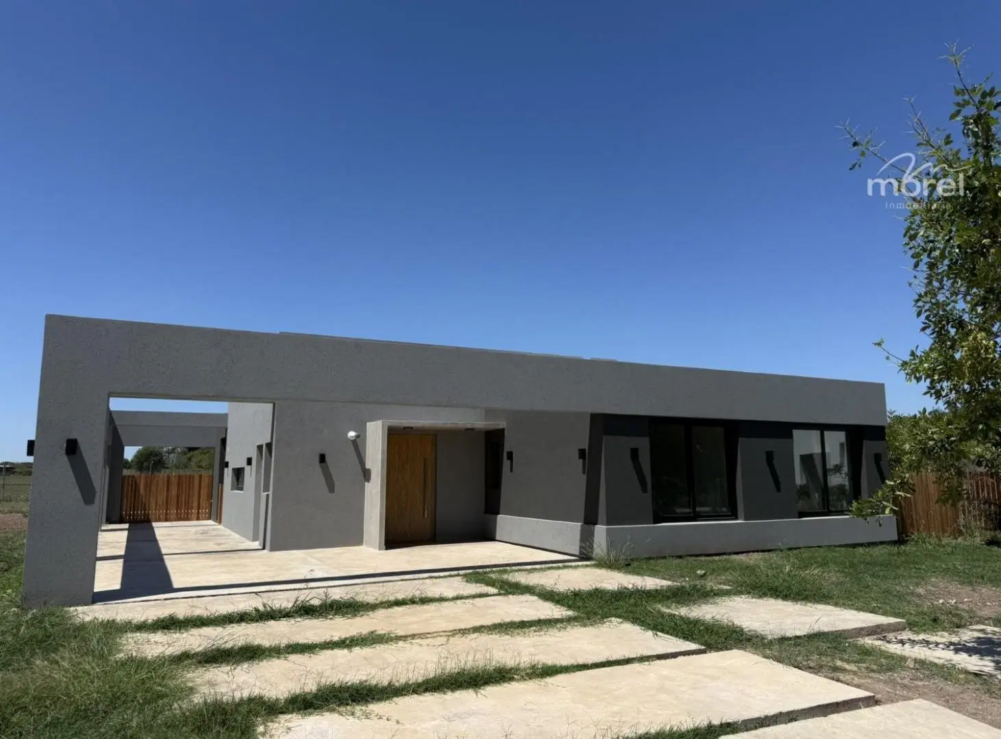 Casa Interno al Verde CON VISTA AL CAMPO #0-100 - San Sebastián - Area 12 - 143m2 #id 3114 1