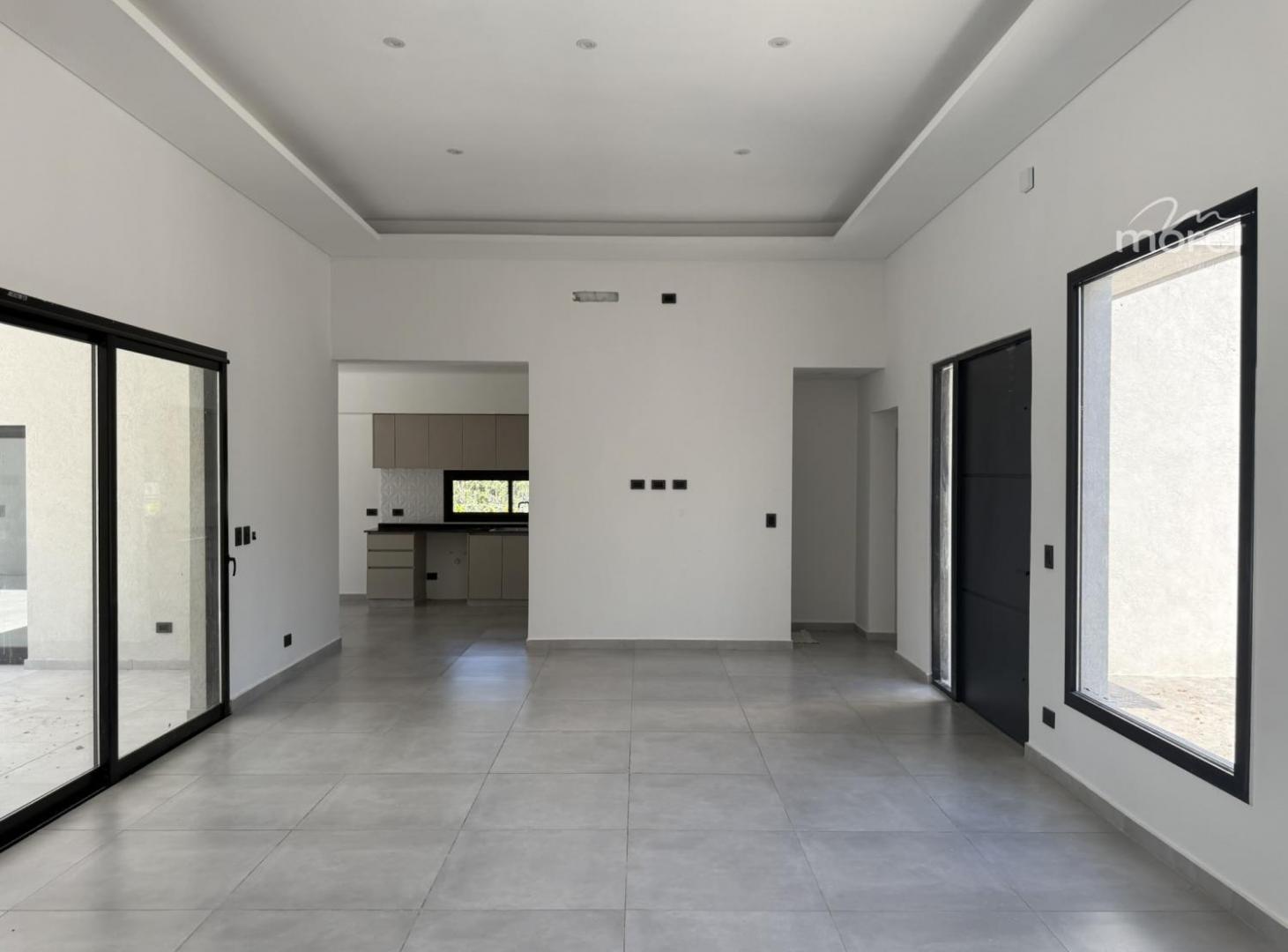 Casa con pileta en lote Interno #900-1000 - San Matías - Area 4 - 206m2 #id 13382
