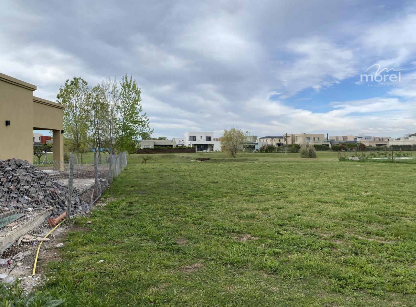 Lote Venta Barrio Santa Lucía - Interno al Verde - 587m2 #id 17724
