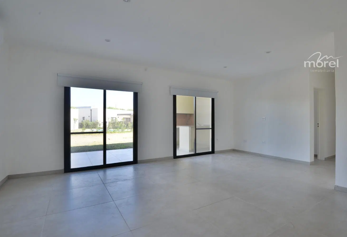 Casa de construccion tradicional en lote Interno  - Pilar del Este - San Ramon - 438m2 #id 16687 5