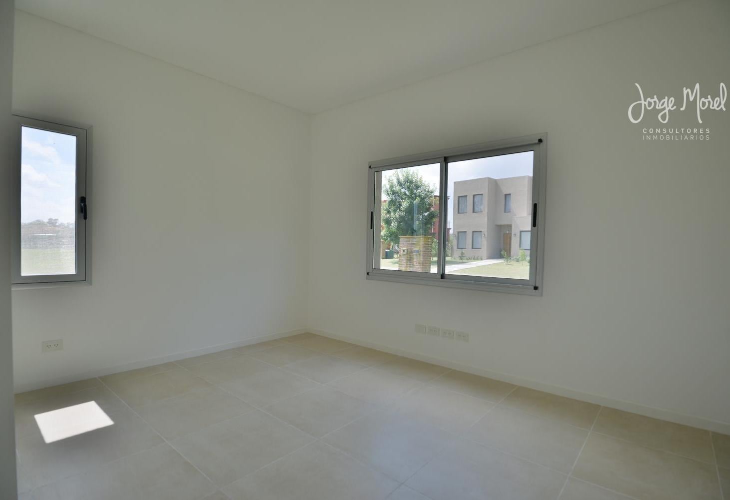 Foto de Casa Venta Barrio San Sebastián con Pileta en una planta - Area 1 - 3, imagen 5