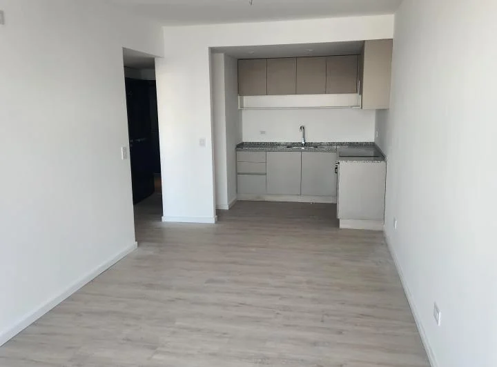 Precioso depto 2 ambientes -al frente-Listo para ingresar-A Estrenar!!!(402) 5