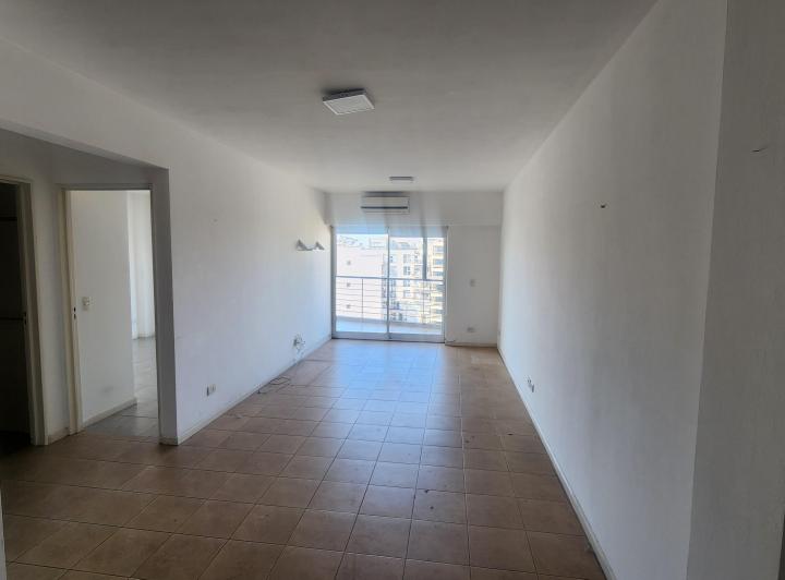 Espectacular 2 ambientes con balcon terraza propio!!! Piso alto!!! Todo Luz 2