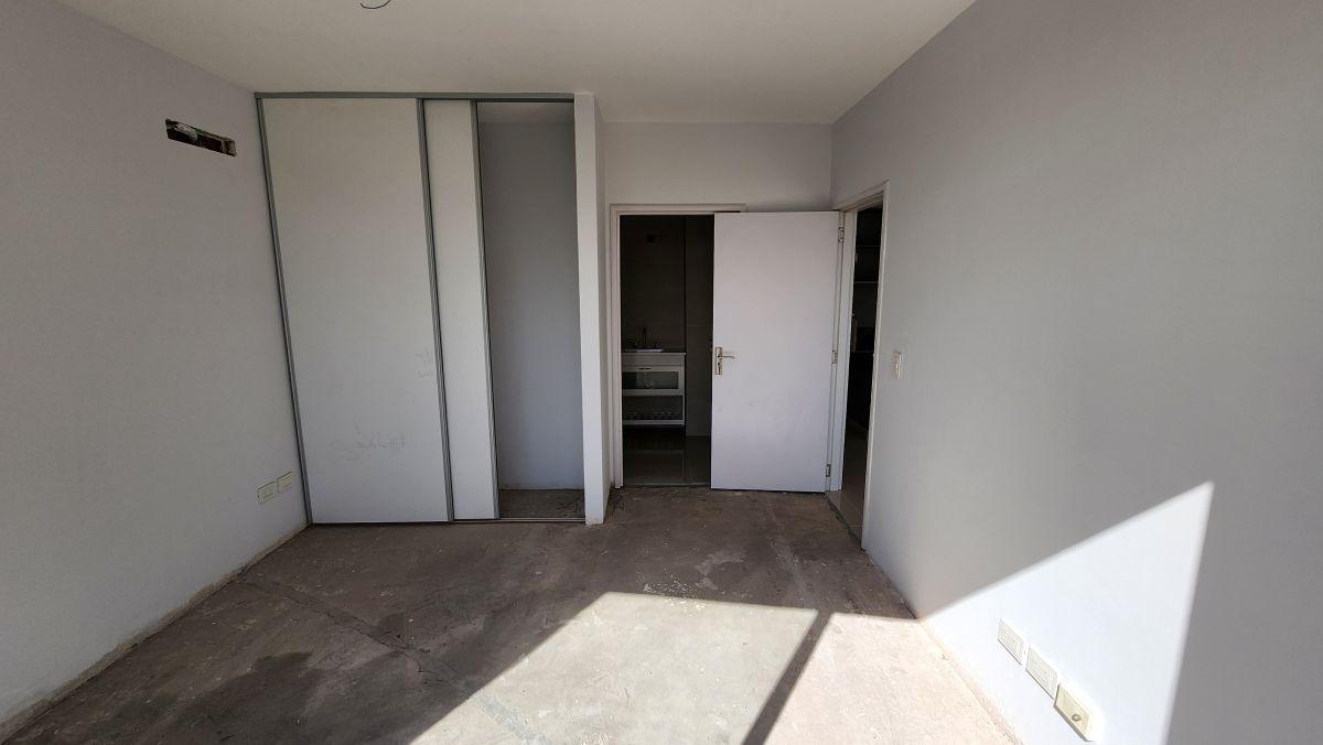 Foto de Depto unico de 2 Amb con Terraza Propia en Toda La Esq.!!! Solo, imagen 5