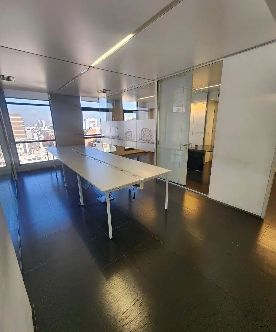 Impresionante oficinas anexadas -con cochera y Baulera 3