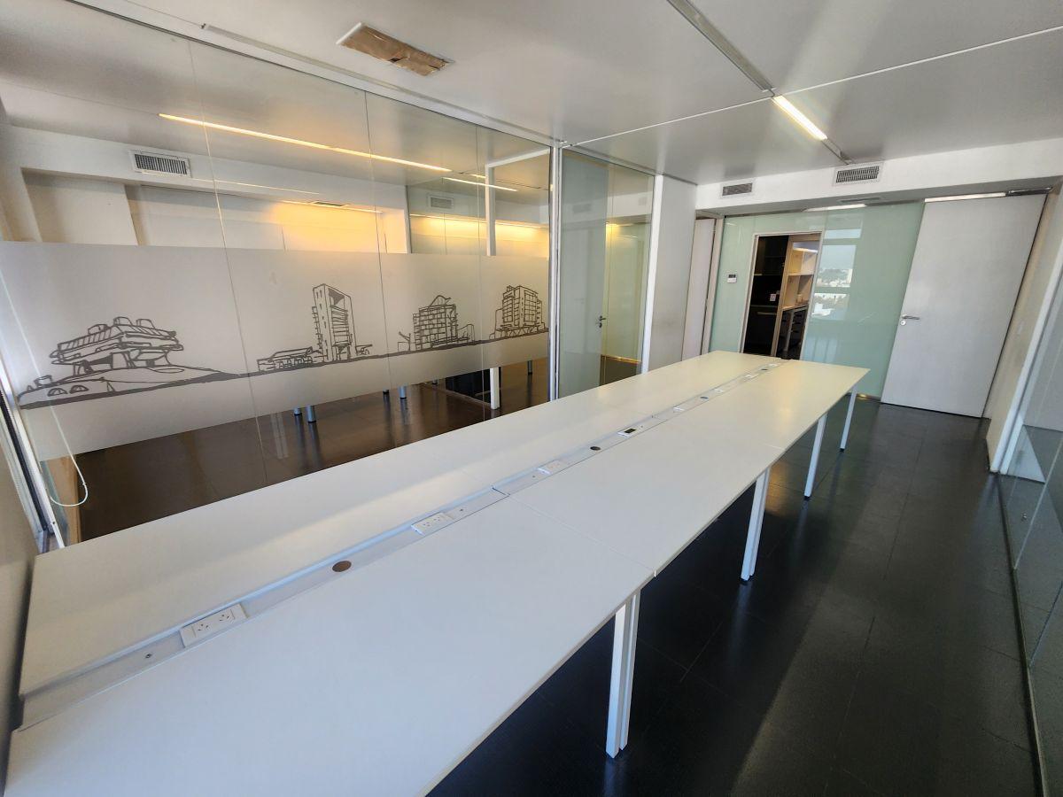 Foto de Impresionante oficinas anexadas -con cochera y Baulera, imagen 1