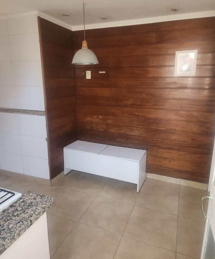 Foto de Hermoso depto. de 3 ambientes con dependencia y cochera cubierta!!!, imagen 1