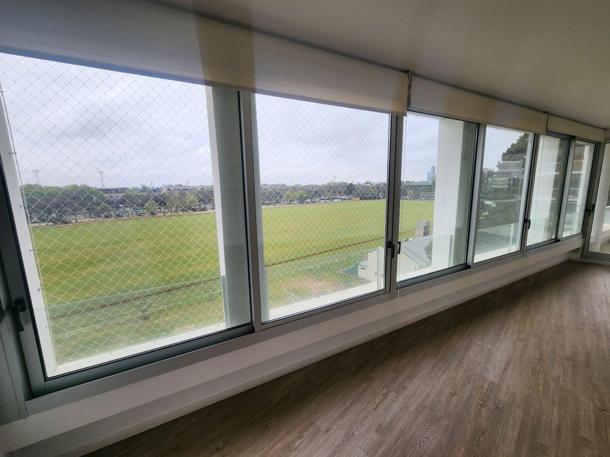 Foto de Exclusivo Piso 165 m2 con cochera fija ,unico . Toda al frente del, imagen 3