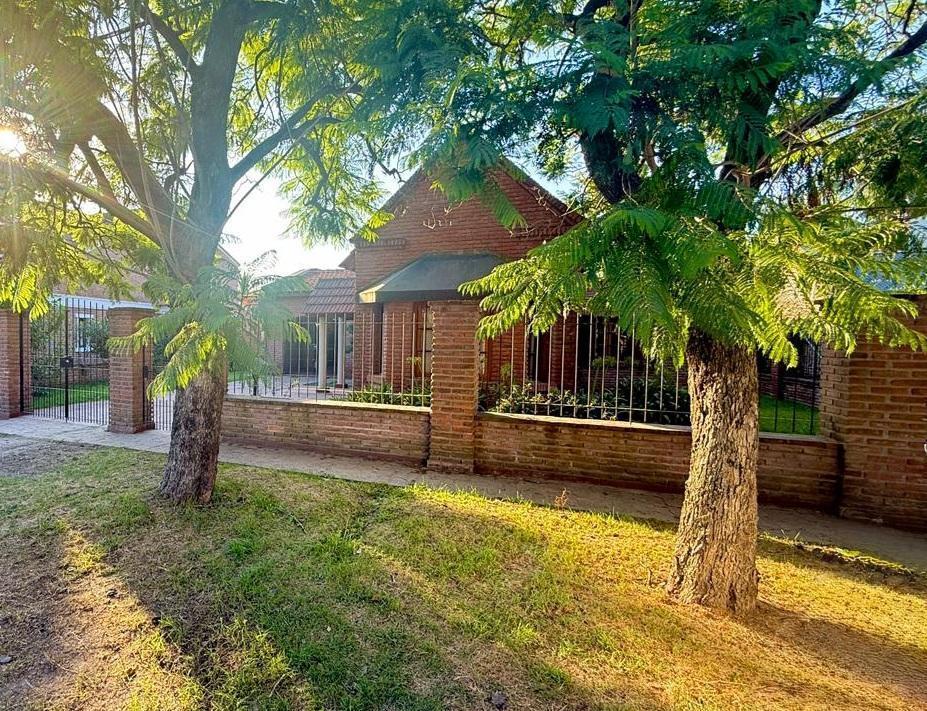 CHALET 3 DORMITORIOS CON PILETA EN CAÑUELAS - BUENOS AIRES