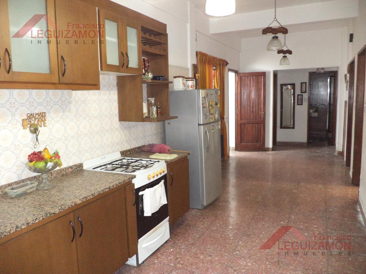 PH TIPO CASA 3 AMBIENTES EN VENTA – AL FRENTE – PLANTA BAJA – SIN EXPENSAS