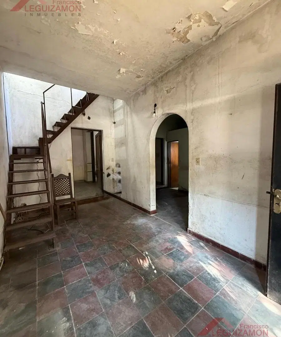 LOTE PROPIO 8,66 x 27 – 2 DEPTOS 3 AMB – U2B – A REFACCIONAR – A 2 CUADRAS DE GENERAL PAZ 2