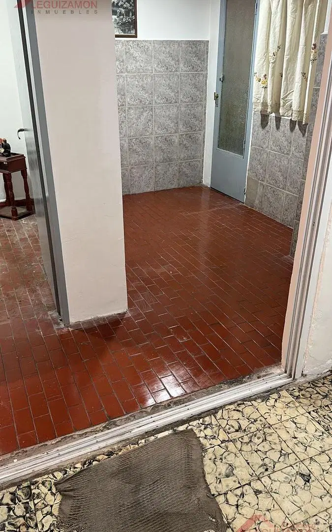 SIN EXPENSAS - A METROS DE AV CROVARA AL 700 - ZONA COMERCIAL - VARIAS LINEAS DE COLECTIVOS - RAPID 5