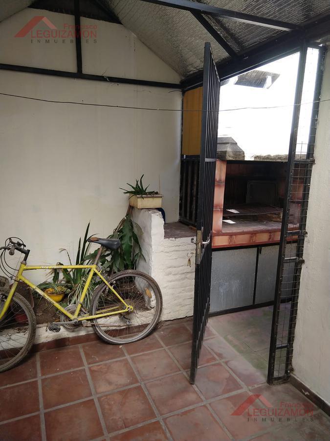 Foto de LOTE PROPIO - AMPLIOS AMBIENTES - COCHERA CUBIERTA PARA DOS AUTOS, imagen 4