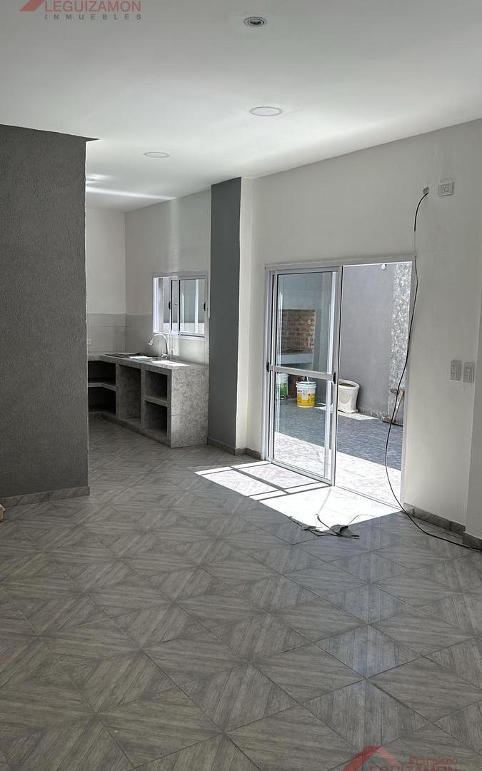 Foto de PH TIPO DUPLEX 3 AMBIENTES EN VENTA – ENTRADA INDEPENDIENTE – SIN, imagen 3
