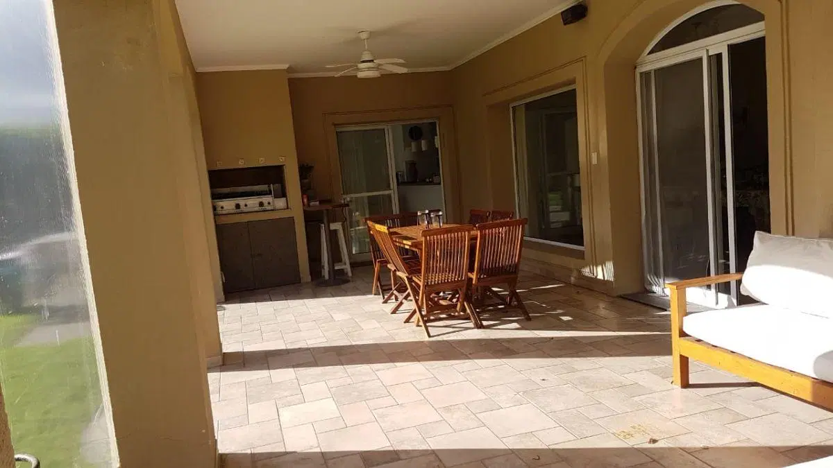 EXCELENTE PROPIEDAD EN VENTA EN BARRIO PRIVADO "LOS OMBUES DE HUDSON" 1