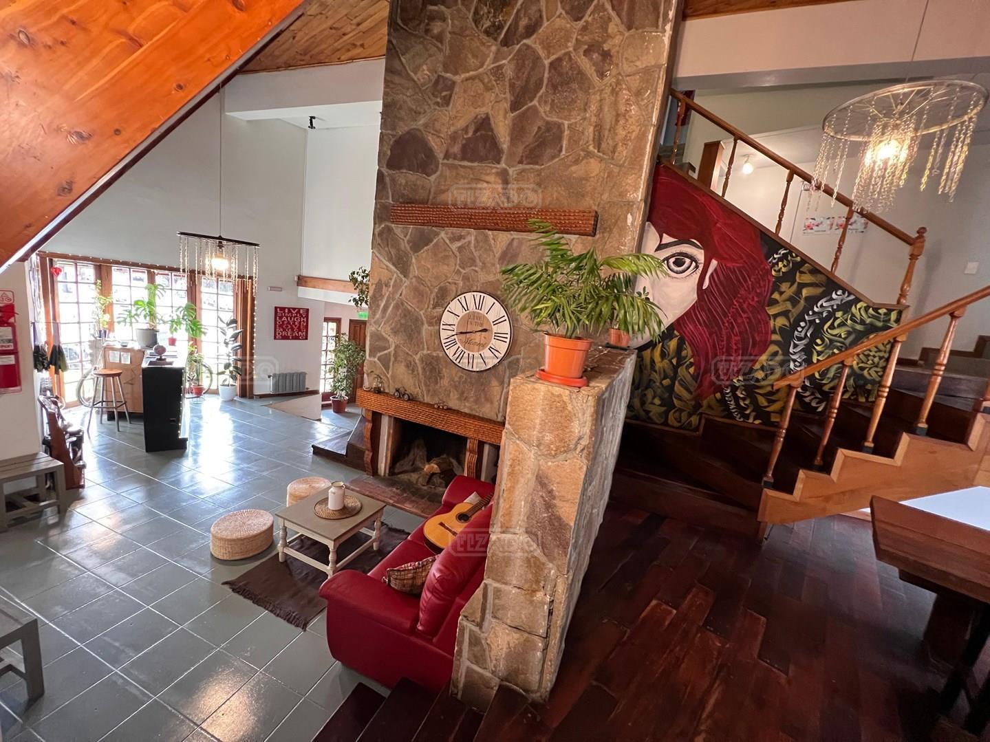 Foto de Turístico Hostel en Venta en Centro, San Martin de los Andes, Patagonia, imagen 2