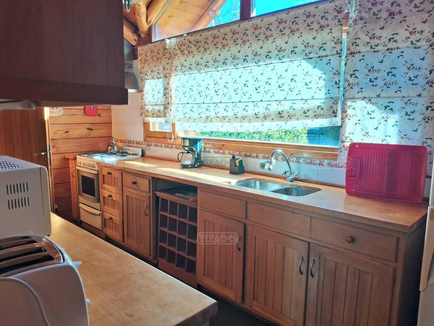 Foto de Casa Chalet en Alquiler en Camino Lago Lolog, San Martin de los Andes, imagen 2