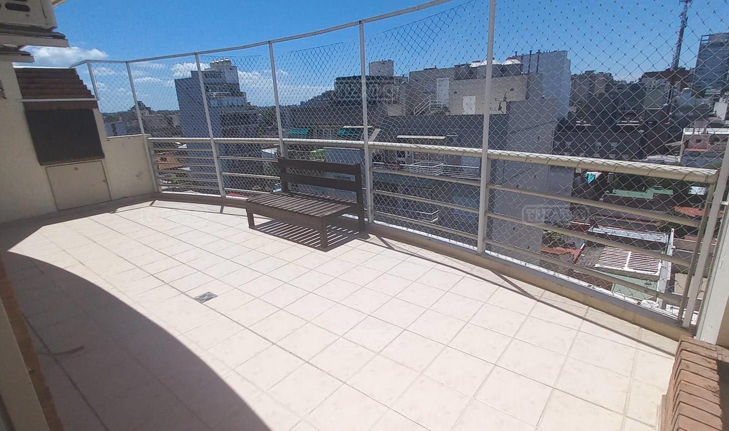 Foto de Departamento Dúplex en Alquiler en Villa Pueyrredón, Capital Federal, imagen 1