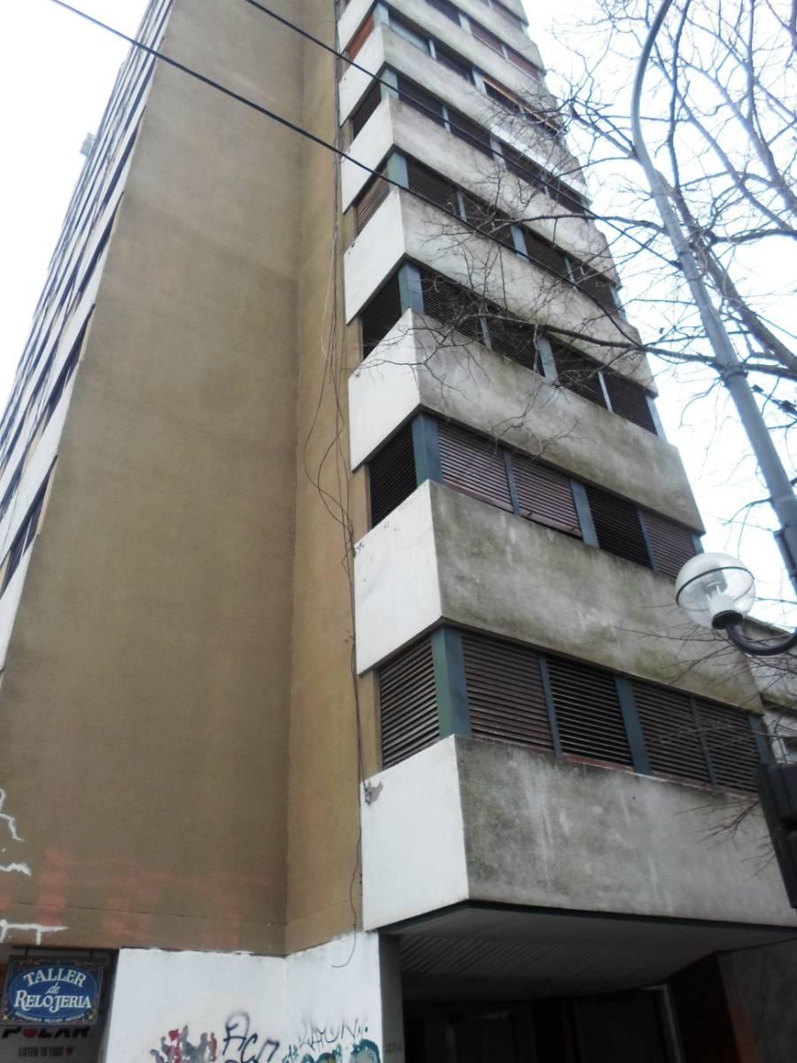 7 y 63: Semipiso Amplio 2 Dorm + Jardín de Invierno 3