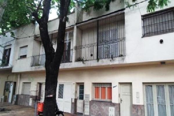 14 (70 Y 71) AMPLIO DOS DORM. AL FRENTE S/ EXP. + ESCRITORIO