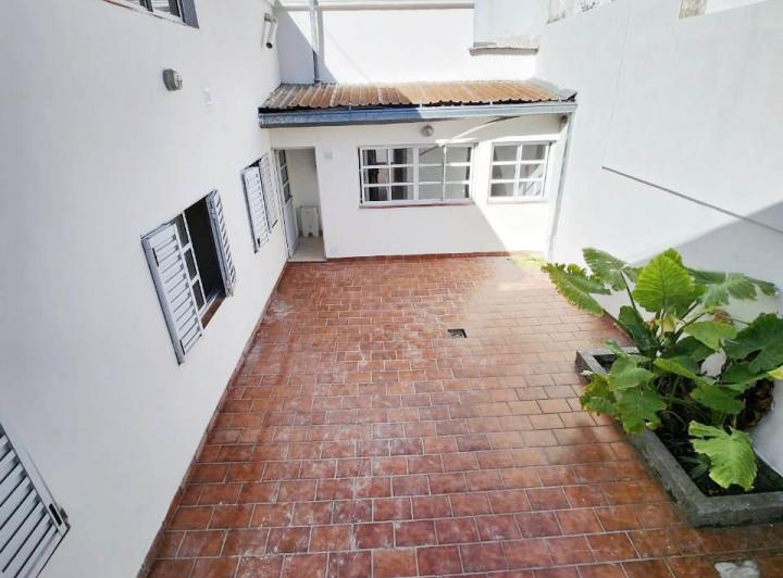 11 (56 y 57)  CASA INTERNA REMODELADA CON PATIOS 1