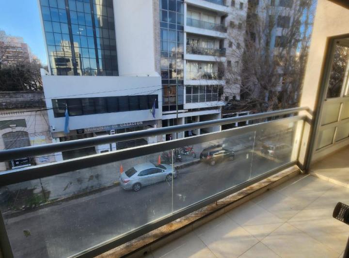43 12 y 13, SEMIPISO AL FRENTE CON COCHERA  4