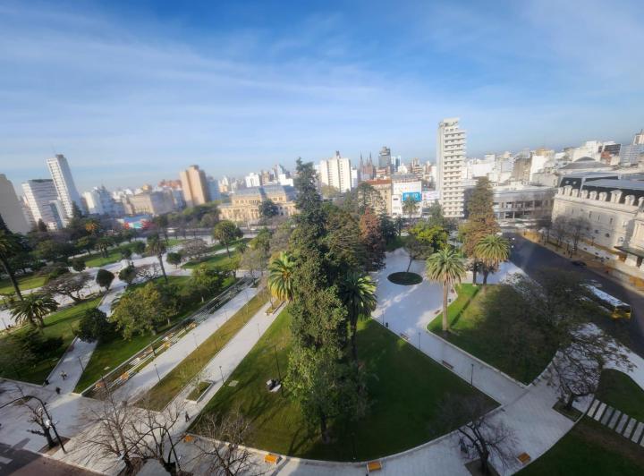6 y 50, CON VISTA PANORÁMICA A PLAZA SAN MARTÍN 3