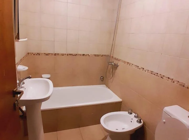16 (66 y 67) DUPLEX IMPECABLE, 2 dormitorios C/ COCHERA  $550.000 5