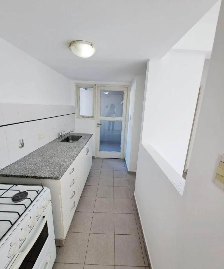 2 y 60 DEPARTAMENTO CON BALCÓN AL FRENTE 3