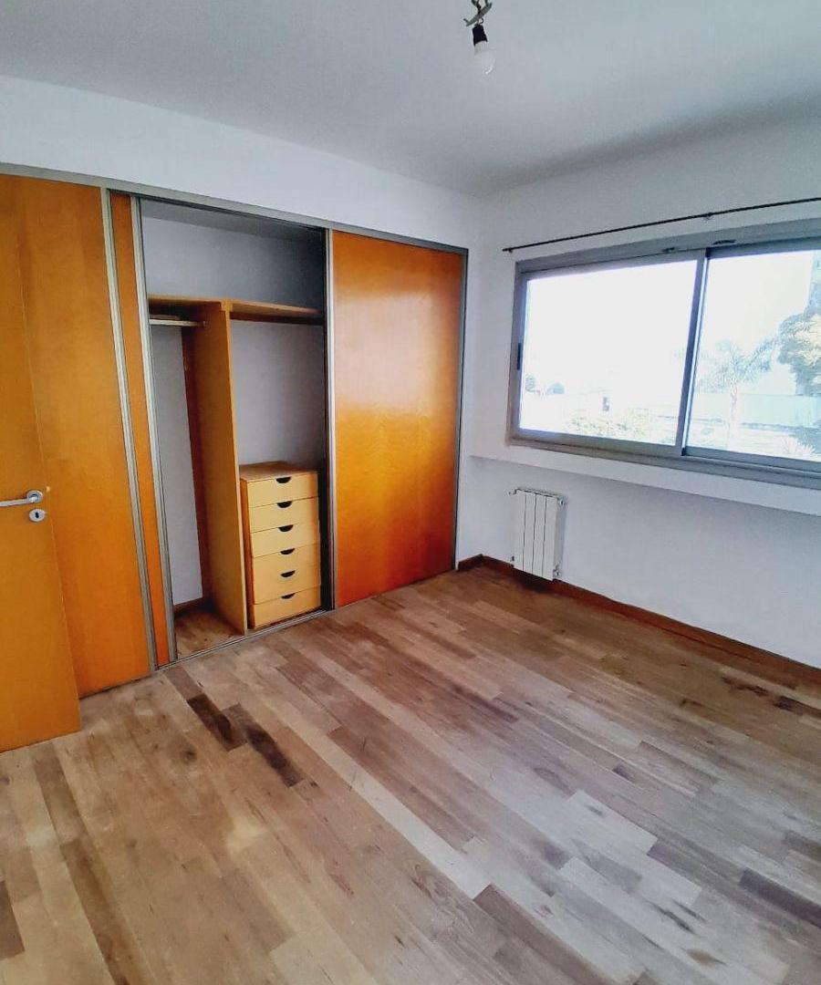 Foto de 8 Y 60, SEMIPISO EXCELENTE CON BALCÓN, imagen 3