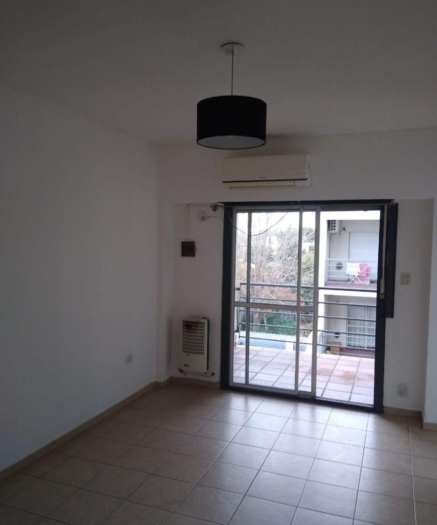 Foto de 5 (69 y 70), amplio un dorm + balcón $470.000!!, imagen 3