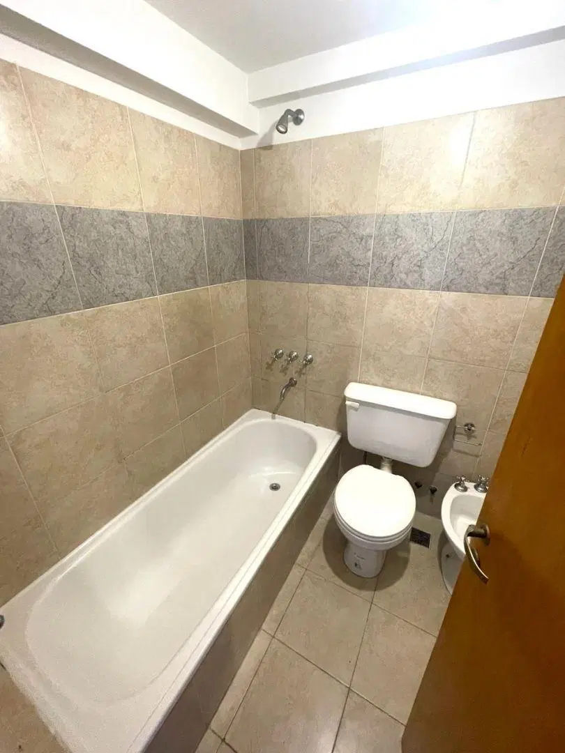 Alquiler de departamento de 2 ambientes en Villa Sarmiento 4