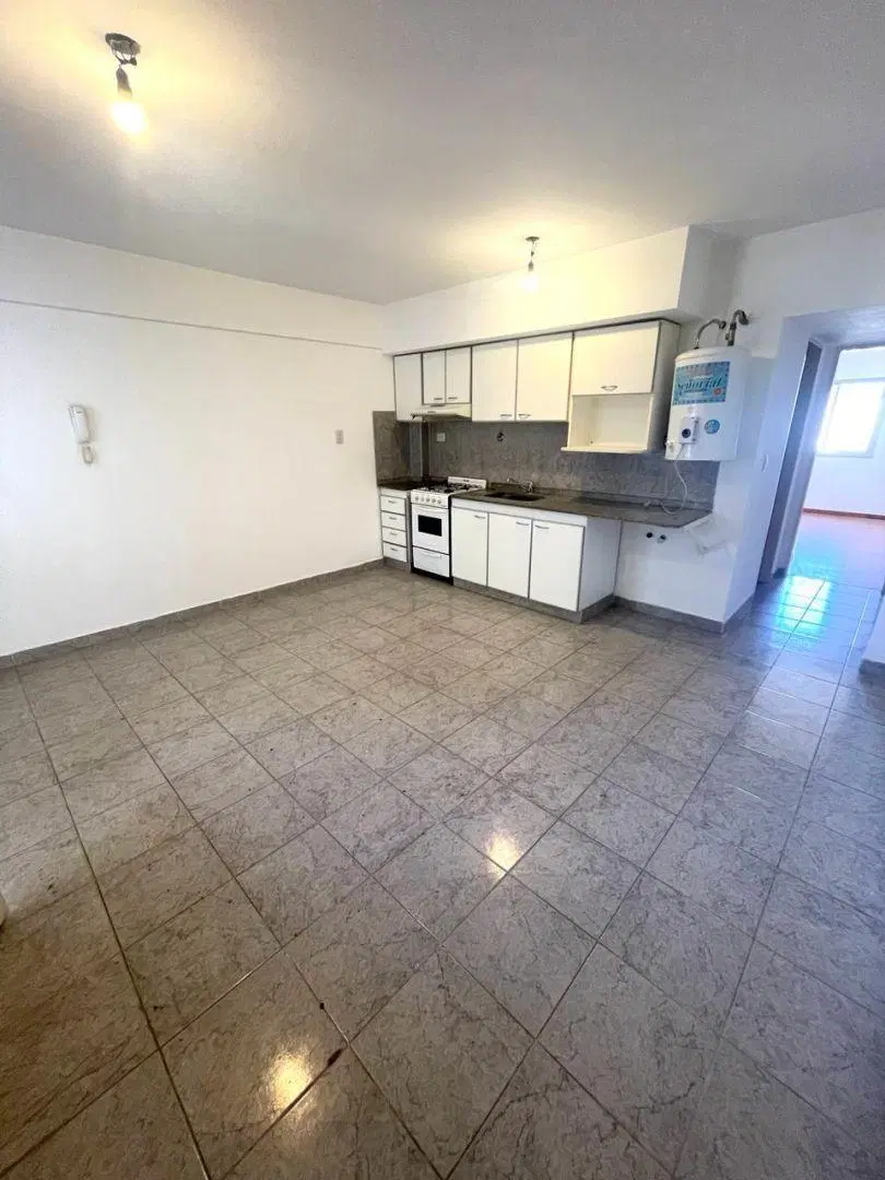 Alquiler de departamento de 2 ambientes en Villa Sarmiento 2