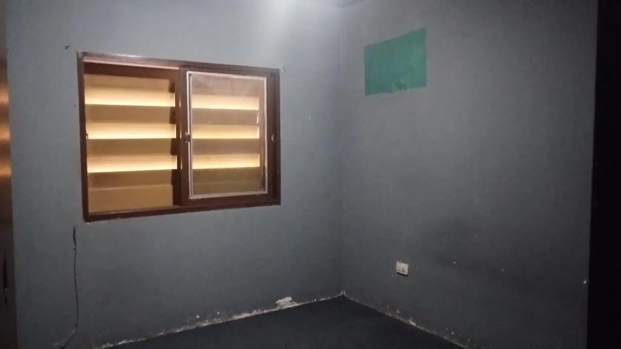 Venta de departamento tres ambientes en Isidrio Casanova 3