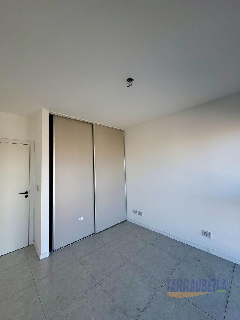 Foto de venta de departamento 4 ambientes en Haedo, imagen 3