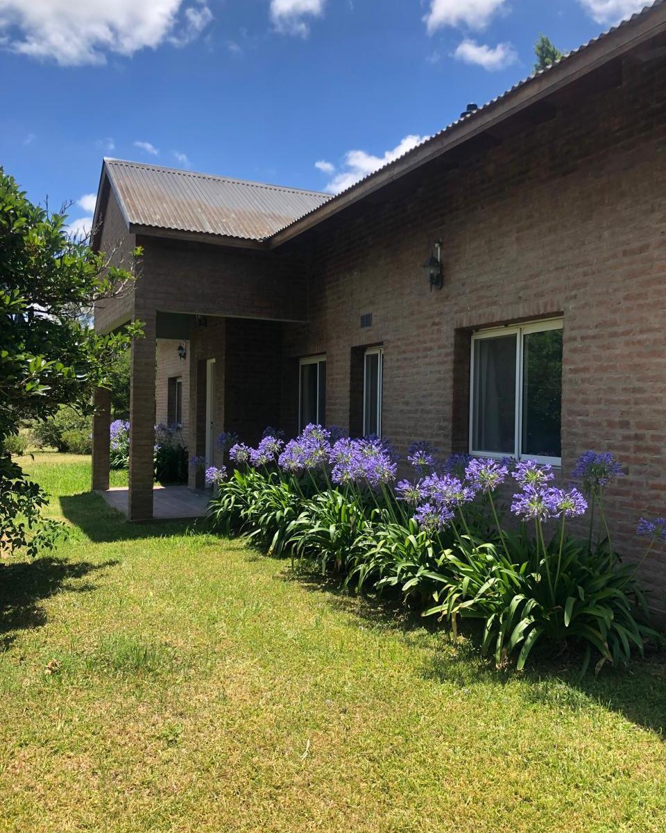 Casa de 3 Dorm. en Venta - Campos de Roca 1 - Brandsen 2