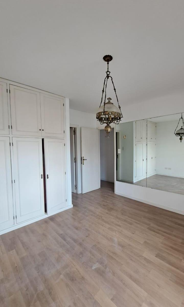 Oportunidad - Semipiso de 3 Dorm. + Cochera - 58 Esq.8 - La Plata 5