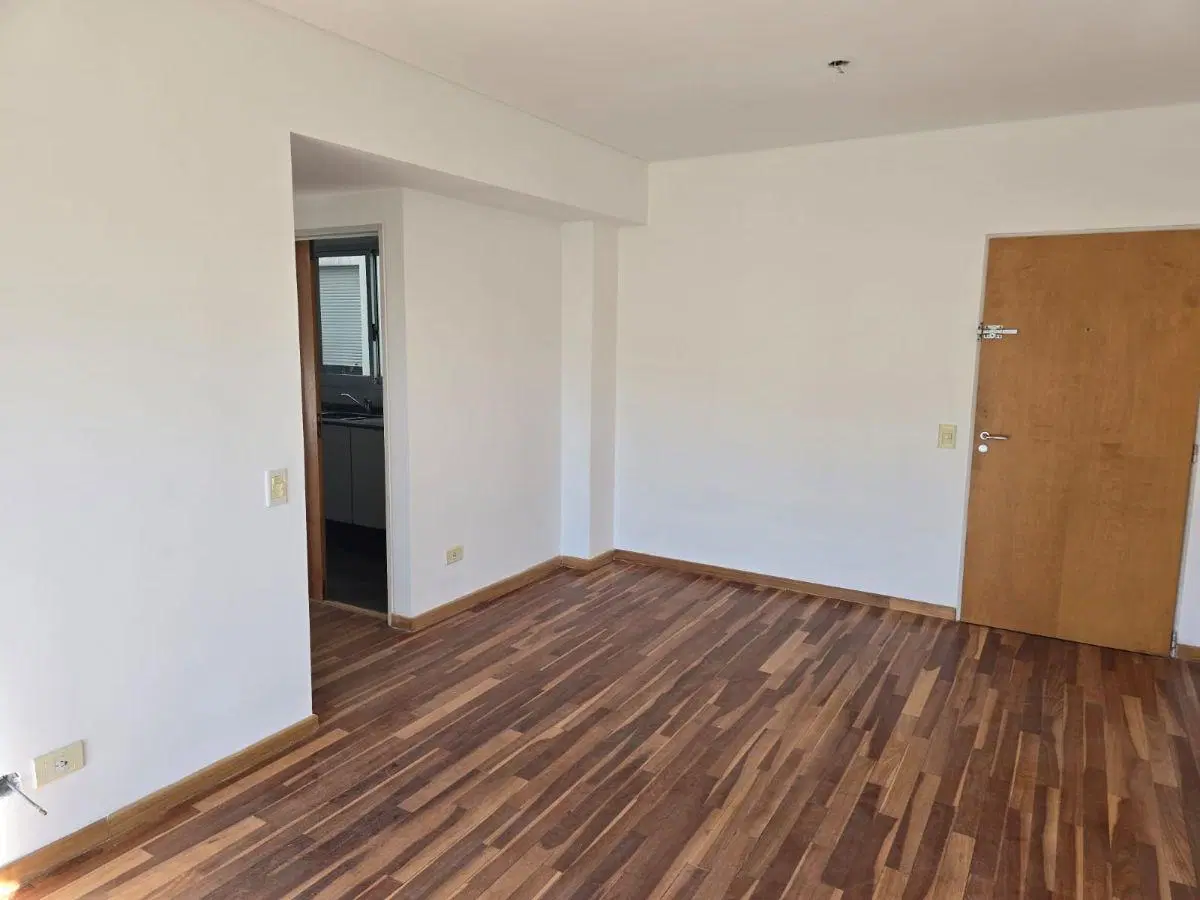 2 Ambientes, Inmejorable Ubicación y Exte. Estado, Superluminoso, Cocina separada, Lavadero, Balcón 2