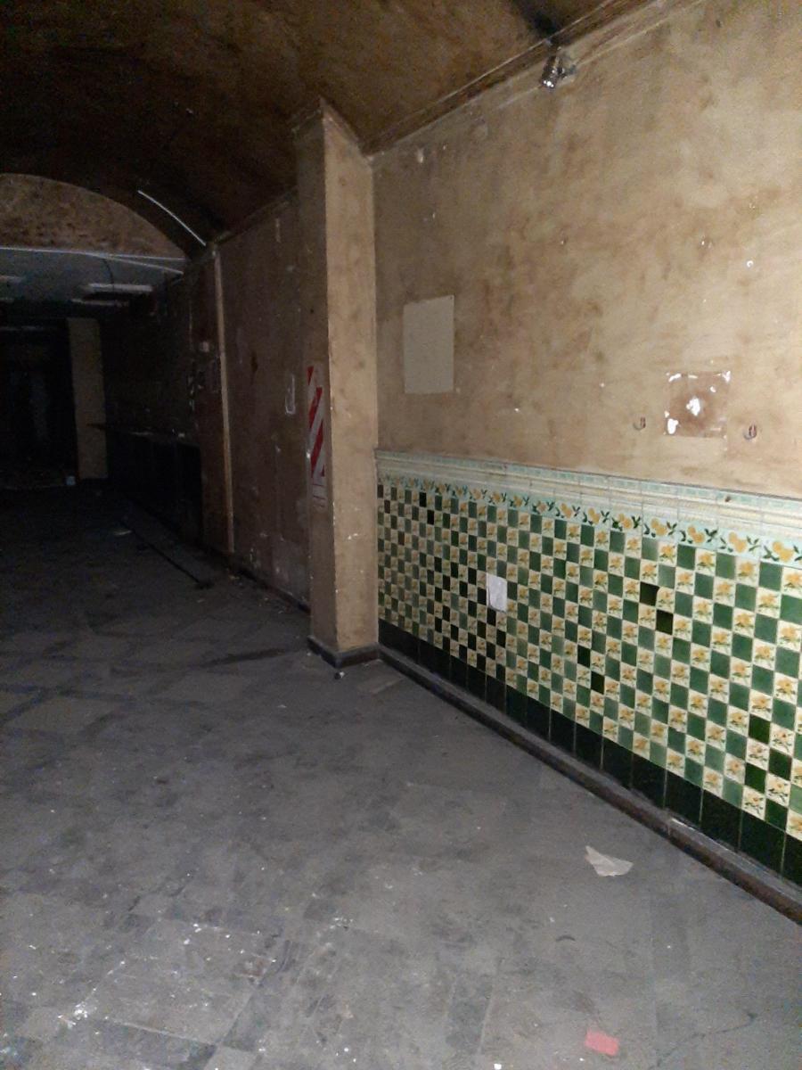 Foto de Amplio (552m2) local en alquiler sobre Mt de Alvear con importante, imagen 2