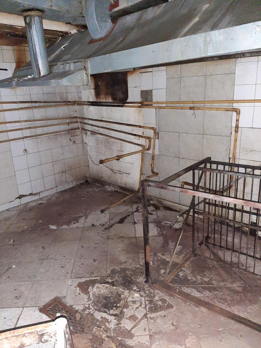 Foto de Amplio (552m2) local en alquiler sobre Mt de Alvear con importante, imagen 3