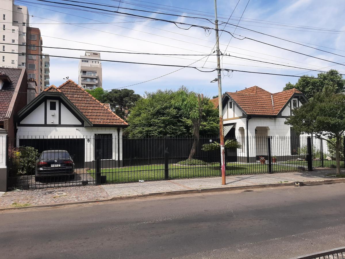 Casa en Quilmes Centro 22 m de Frente por 50 de Fondo 4