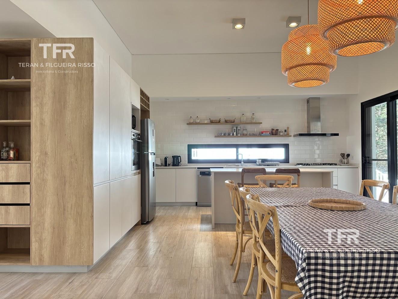 Foto de Excelente alquiler en Deportivo de Costa Esmeralda - 3 habitaciones, imagen 1